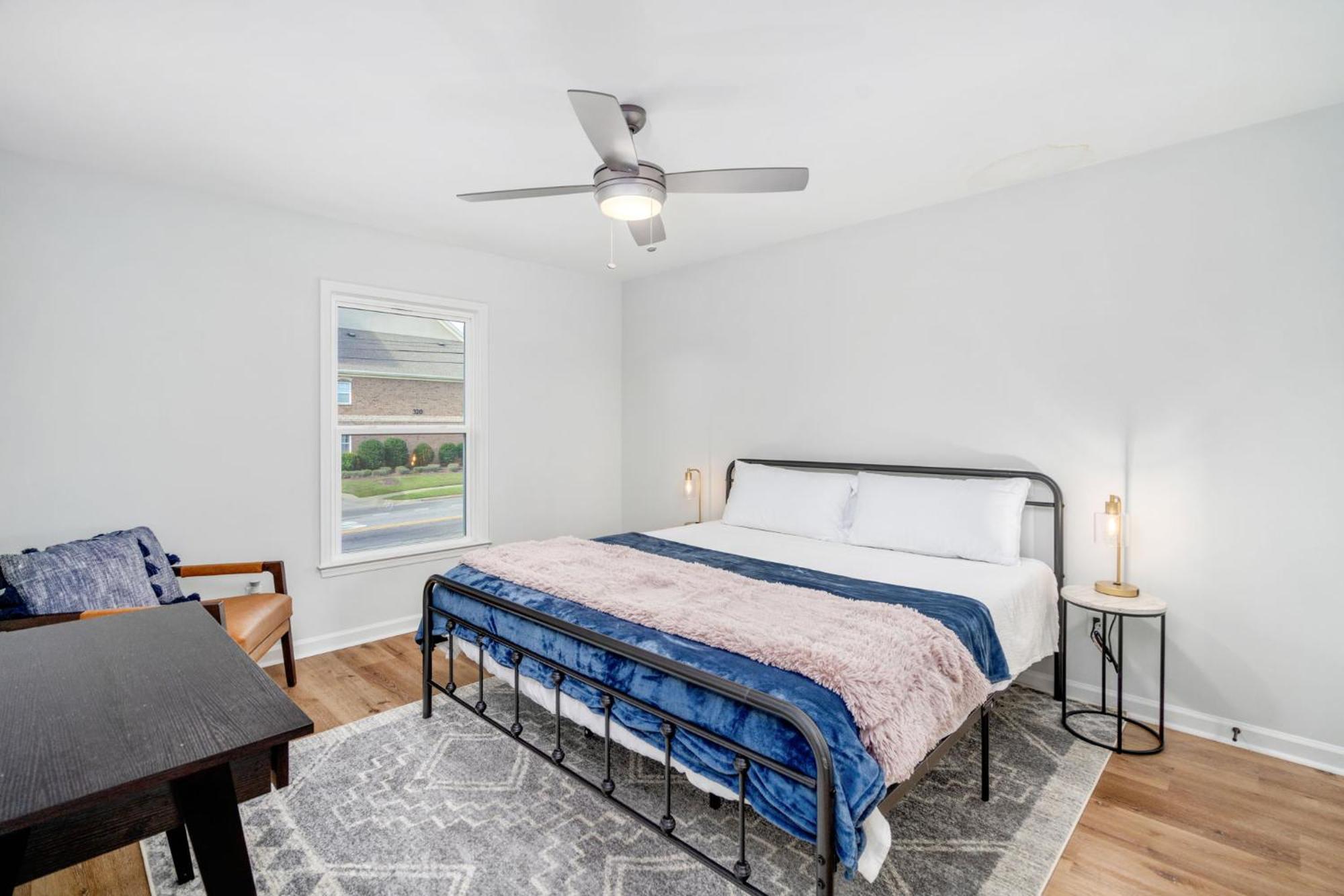Remodeled And New - Walk To Downtown Auburn Apartman Kültér fotó